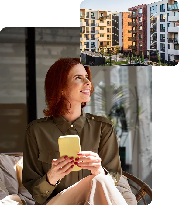 imagene de una vecina sentada en el sofá de su casa utilizando la app